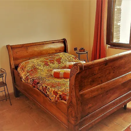 Lorena مزرعة للإقامة Montepulciano Stazione