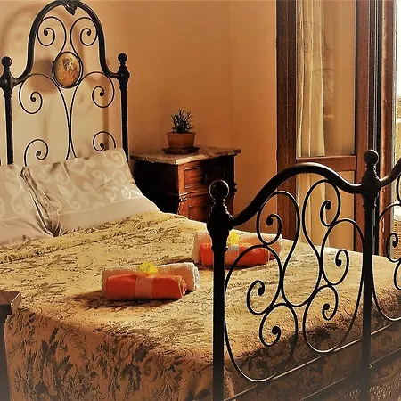 Lorena مزرعة للإقامة Montepulciano Stazione